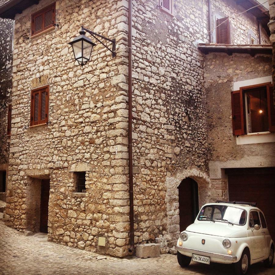 Lelive Bed And Breakfast Sermoneta Extérieur photo