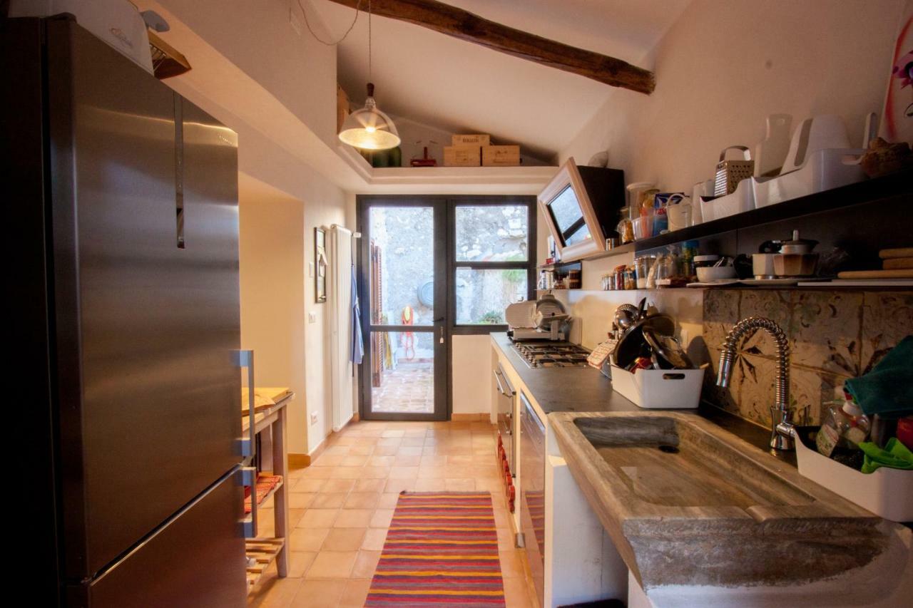 Lelive Bed And Breakfast Sermoneta Extérieur photo